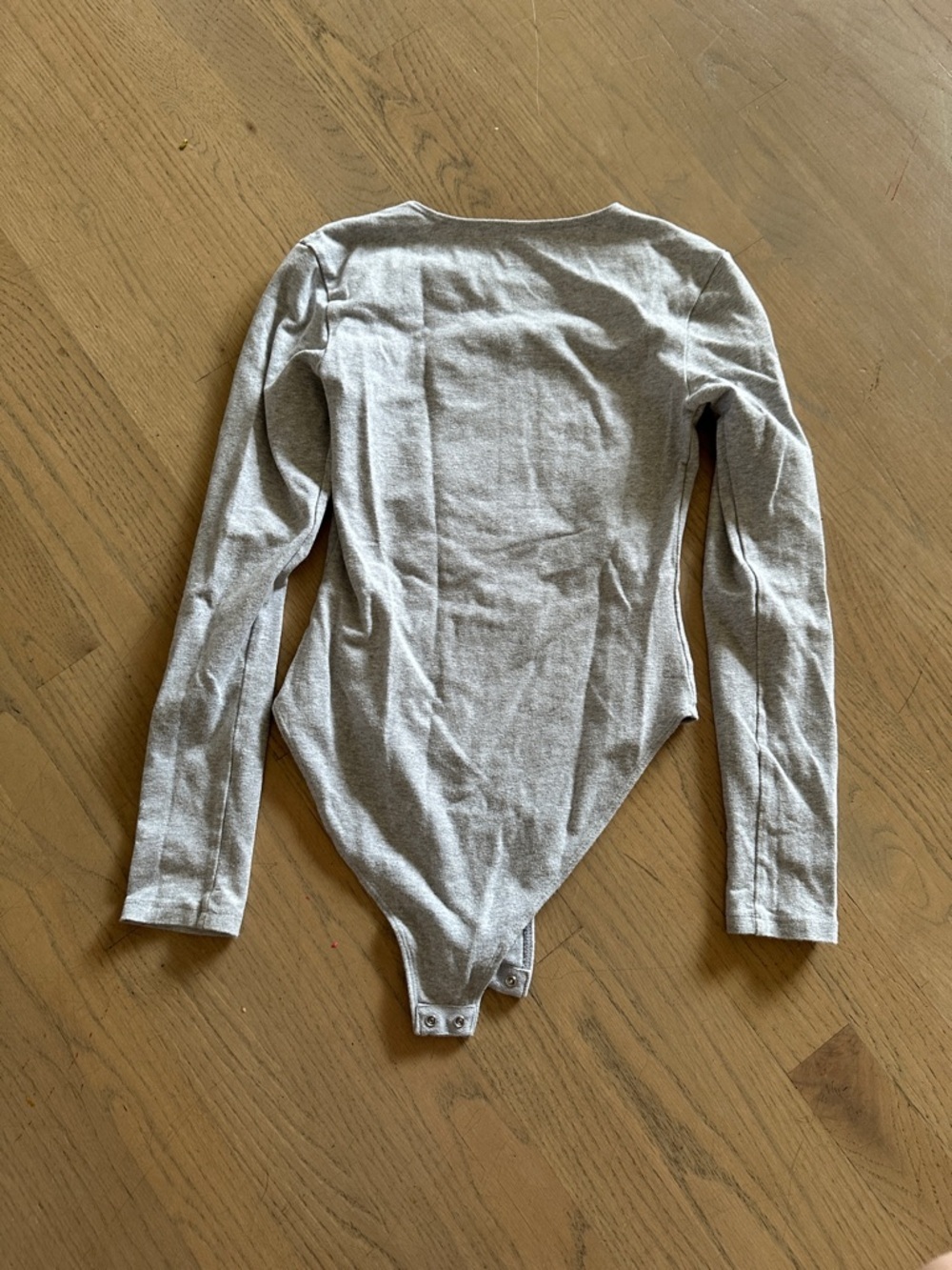 American Apparel Light Gray Long Sleeve Bodysuit - Picture 4 of 4